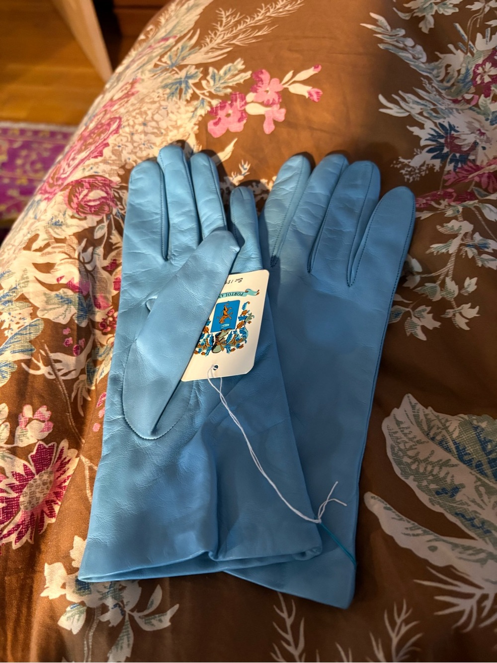 Portolano Light Blue Leather Gloves, New, size 8
